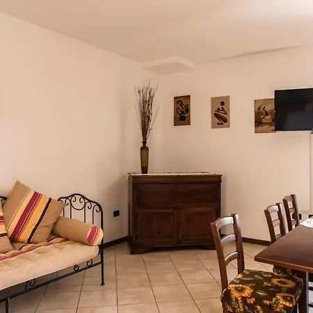 Stovali Da Lustrinu Farm stay *
