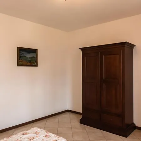 Stovali Da Lustrinu Farm stay