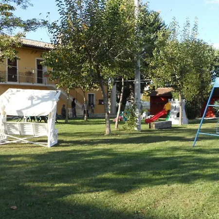 Stovali Da Lustrinu Vakantieboerderij *