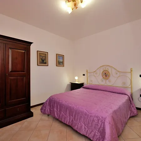 Vakantieboerderij Stovali Da Lustrinu *