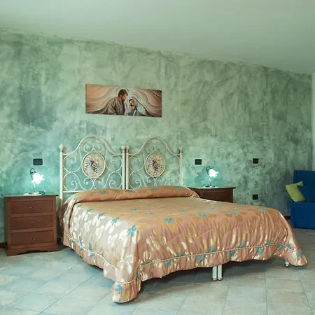 Stovali Da Lustrinu Farm stay *