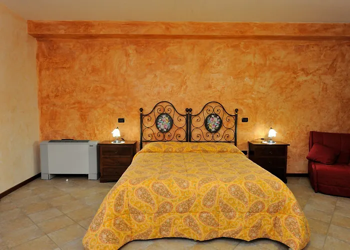 Stovali Da Lustrinu Farm stay Protte